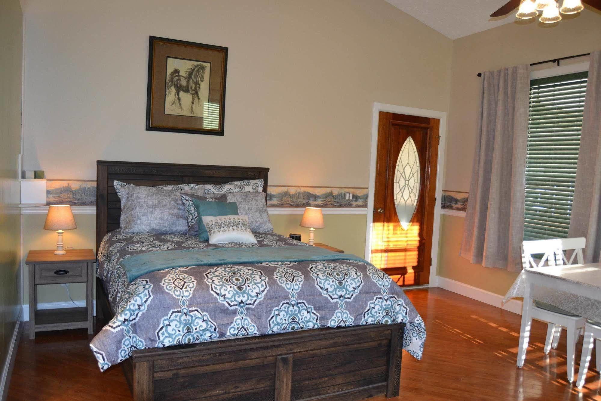 Floral City Rock Pointe Ranch B&B 외부 사진