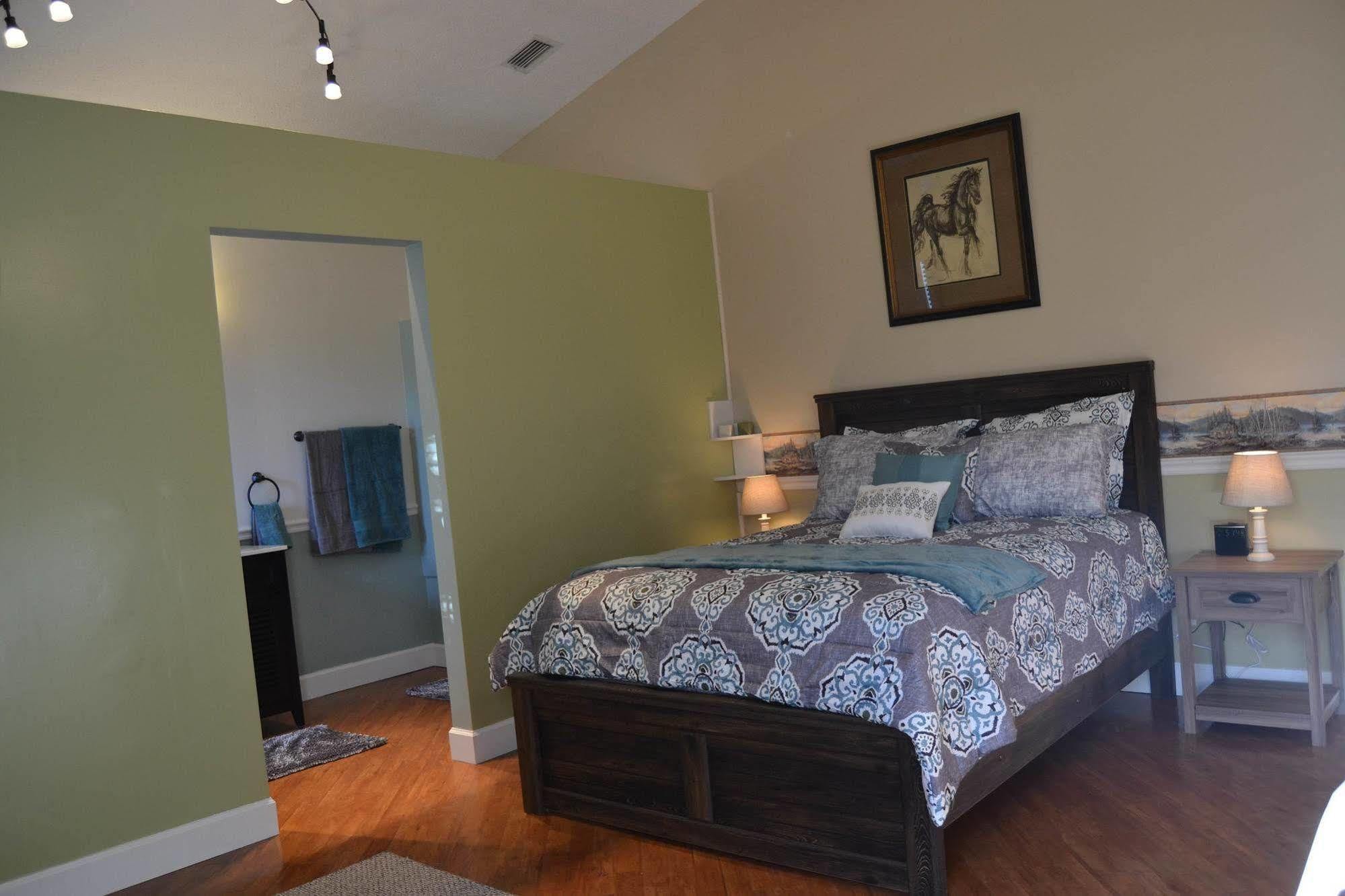 Floral City Rock Pointe Ranch B&B 외부 사진
