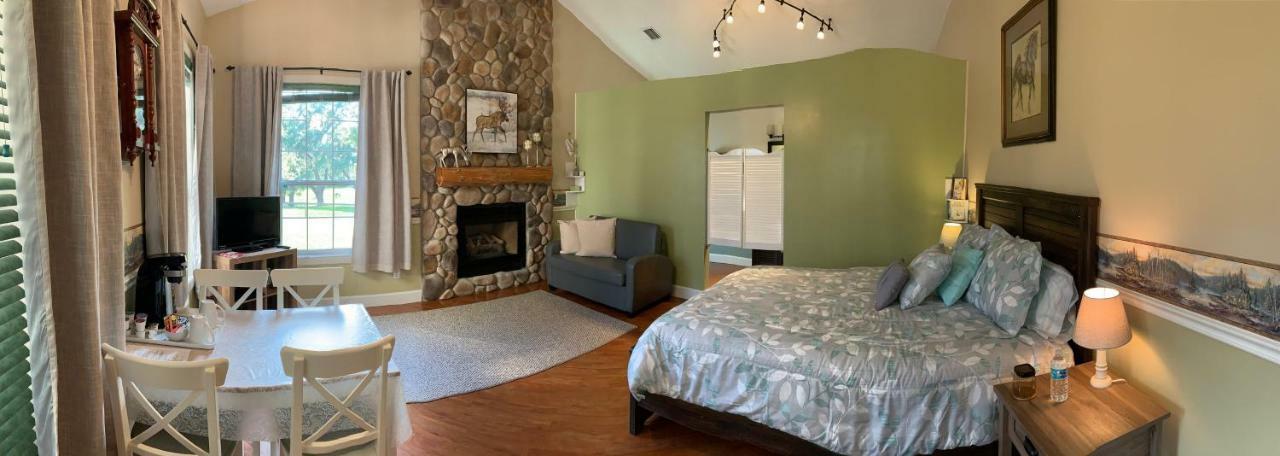 Floral City Rock Pointe Ranch B&B 외부 사진